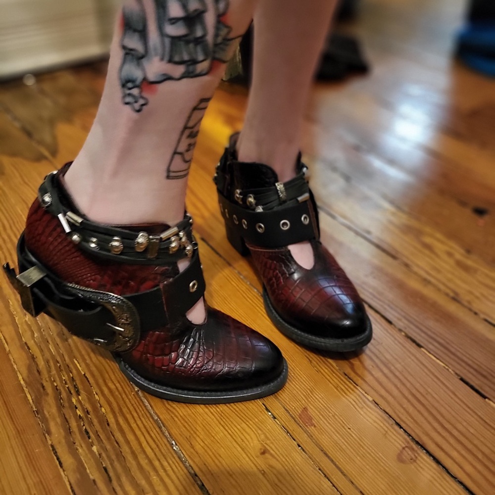 SOLD - Picture 9 of 11